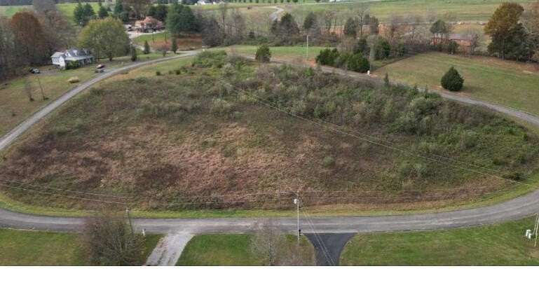 1.17 Acres of Residential Land for Sale in Jamestown, Kentucky