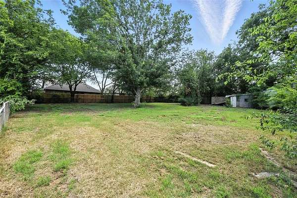 0.5 Acres of Residential Land for Sale in Pilot Point, Texas