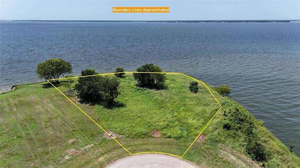 1.16 Acres of Residential Land for Sale in Streetman, Texas