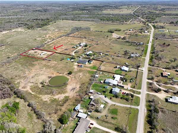 1 Acre of Land for Sale in Dale, Texas