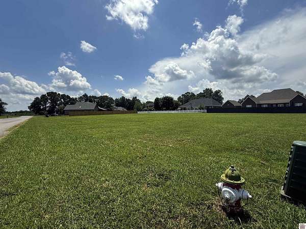 0.93 Acres of Residential Land for Sale in Murray, Kentucky