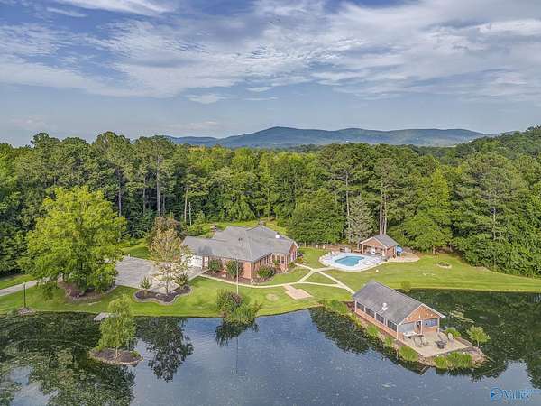 10 Acres of Land with Home for Sale in Jacksonville, Alabama