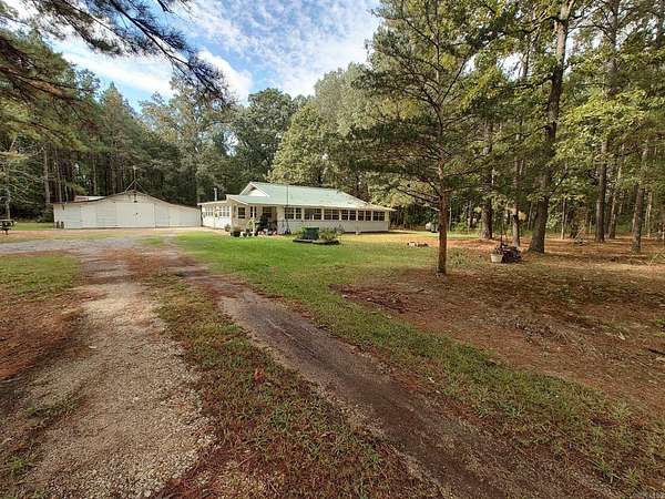 3.1 Acres of Residential Land with Home for Sale in Sheridan, Arkansas