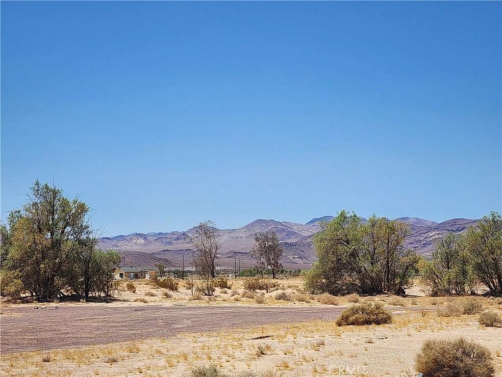 10.8 Acres of Land for Sale in Newberry Springs, California