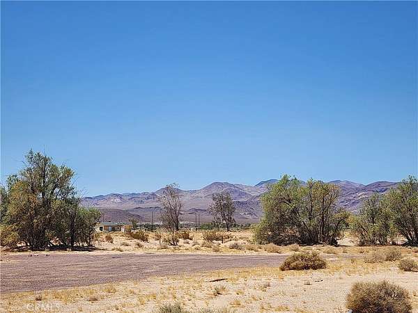 10.8 Acres of Agricultural Land for Sale in Newberry Springs, California