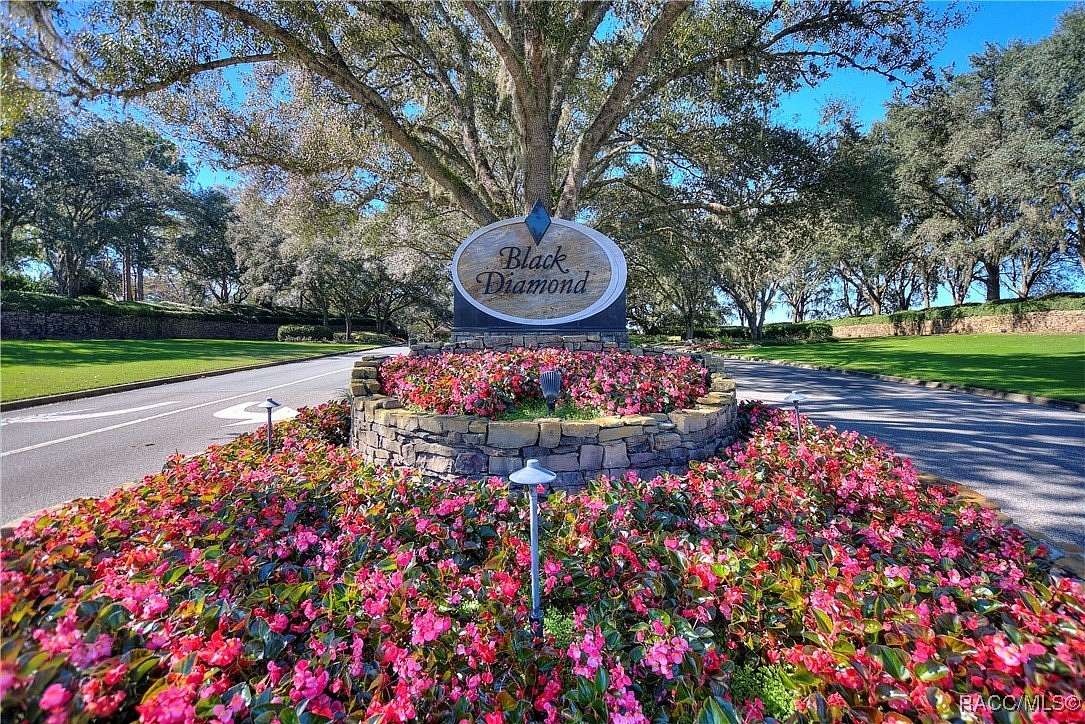 0.36 Acres of Residential Land for Sale in Lecanto, Florida