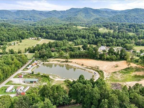 10.2 Acres of Recreational Land with Home for Sale in Barbourville, Kentucky