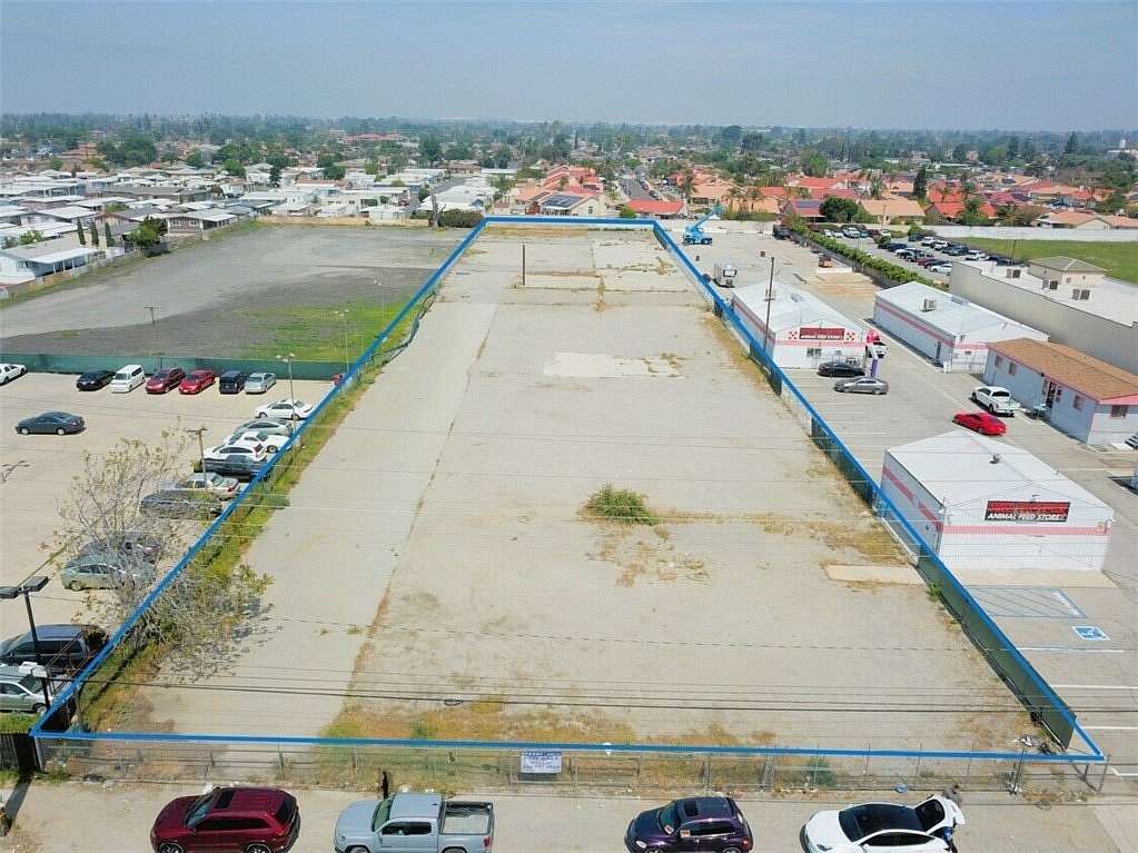 1.77 Acres of Land for Sale in Bloomington, California