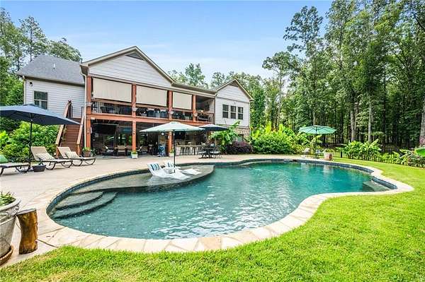 17.8 Acres of Recreational Land with Home for Sale in Dallas, Georgia