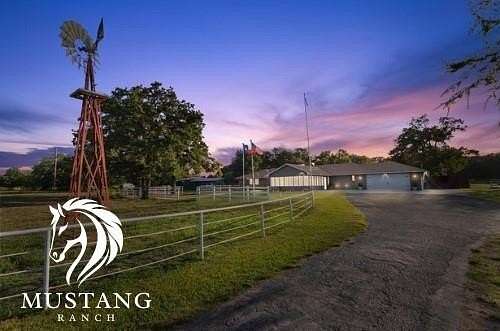 19.8 Acres of Land with Home for Sale in Kaufman, Texas