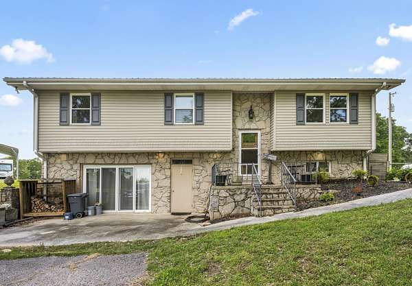 19 Acres of Land with Home for Sale in Addison, Alabama