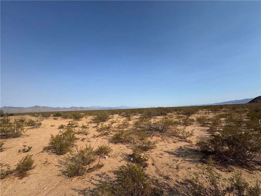 5.8 Acres of Land for Sale in Golden Valley, Arizona