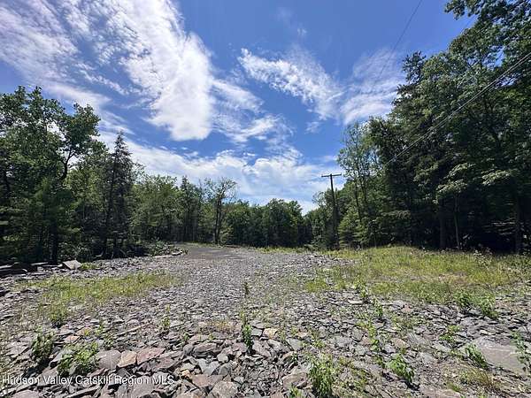 4.63 Acres of Residential Land for Sale in Saugerties, New York