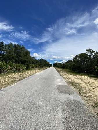 0.5 Acres of Residential Land for Sale in Lake Wales, Florida