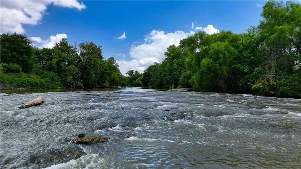 57 Acres of Recreational Land with Home for Sale in Falls City, Texas