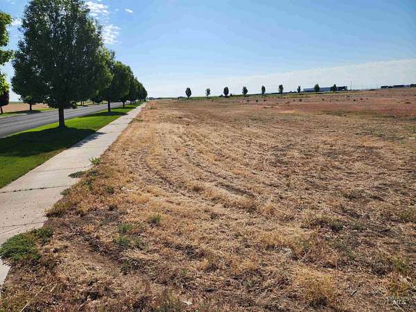 3 Acres of Commercial Land for Sale in Jerome, Idaho