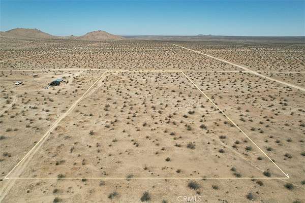 5 Acres of Land for Sale in Adelanto, California