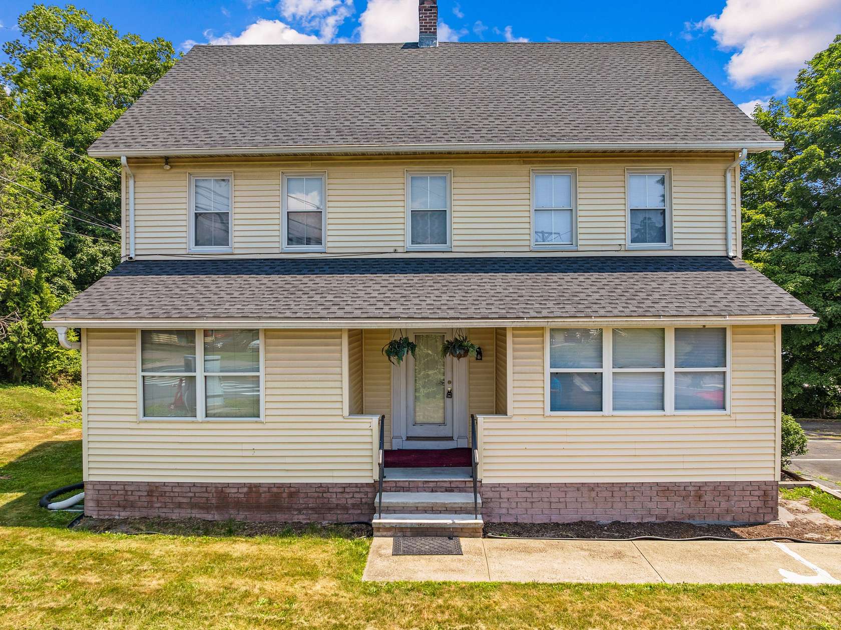 1.75 Acres of Improved Commercial Land for Sale in Branford, Connecticut