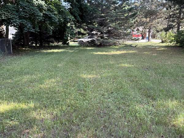 0.17 Acres of Residential Land for Sale in Cadillac, Michigan