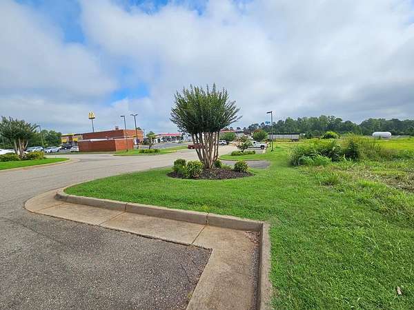 3.12 Acres of Land for Sale in Dillwyn, Virginia