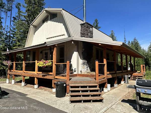 6 Acres of Residential Land with Home for Sale in St. Maries, Idaho