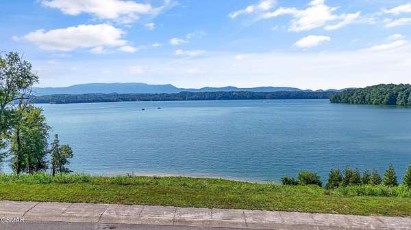 4.58 Acres of Residential Land for Sale in Dandridge, Tennessee