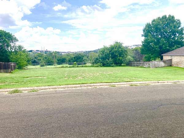 0.3 Acres of Residential Land for Sale in Meadowlakes, Texas