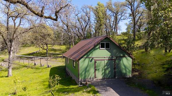 19.7 Acres of Land for Sale in Potter Valley, California