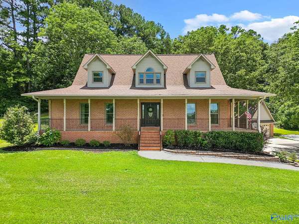 4.85 Acres of Residential Land with Home for Sale in Decatur, Alabama
