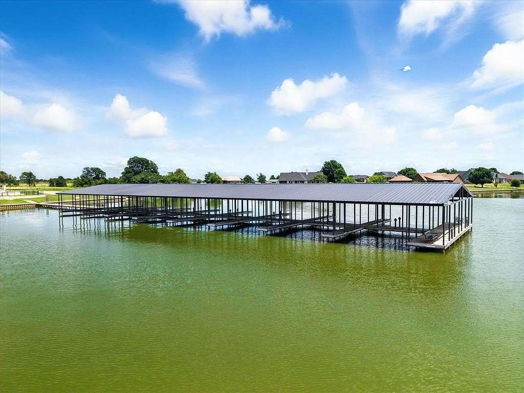 1 Acre of Residential Land for Sale in Corsicana, Texas