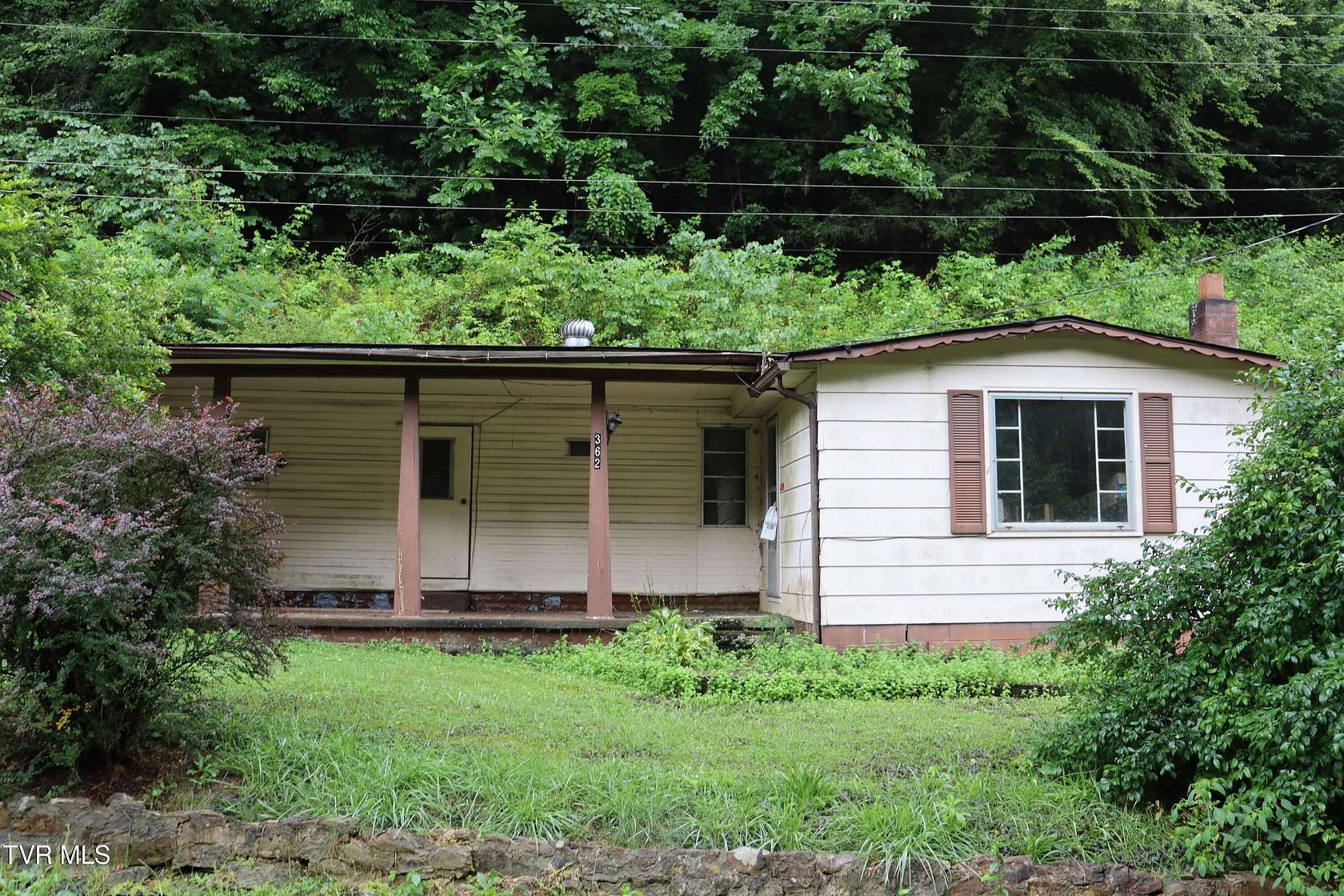 5 Acres of Land with Home for Sale in Birchleaf, Virginia