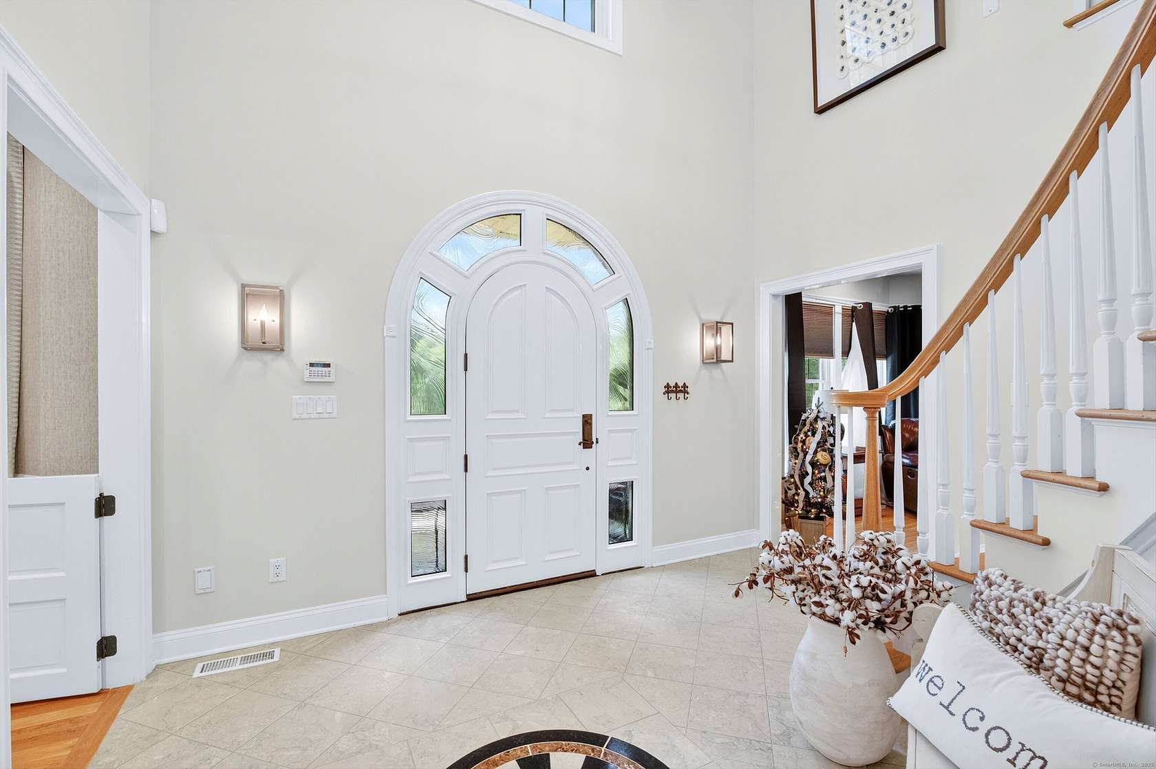 3.79 Acres of Land with Home for Sale in Roxbury, Connecticut