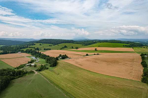 476 Acres of Recreational Land & Farm for Sale in Bedford, Pennsylvania
