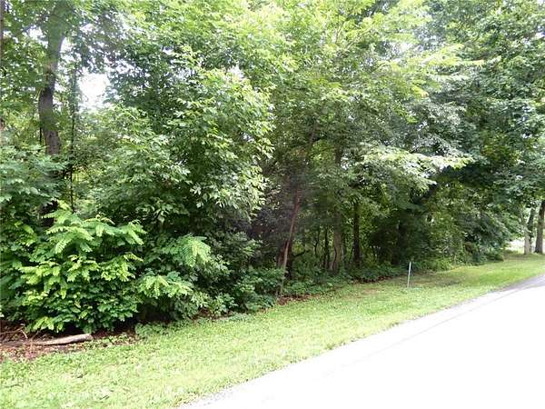 2.62 Acres of Residential Land for Sale in Peters Township, Pennsylvania