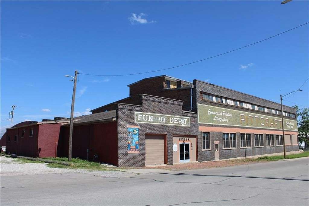 0.4 Acres of Mixed-Use Land for Sale in Pittsburg, Kansas