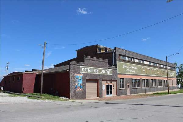 0.4 Acres of Mixed-Use Land for Sale in Pittsburg, Kansas