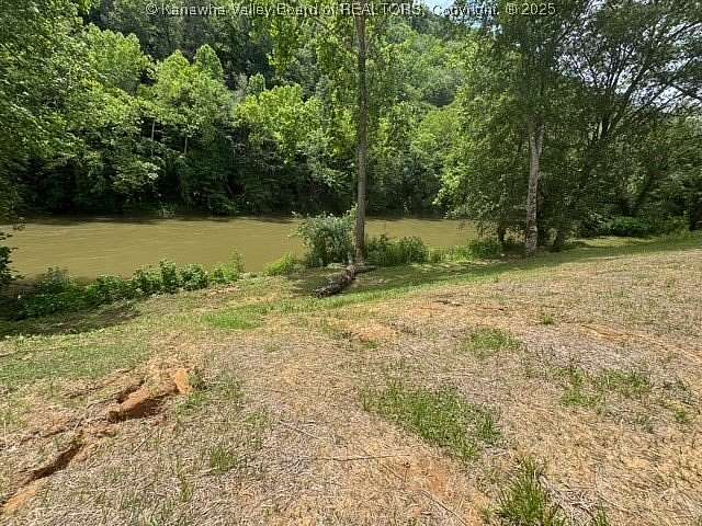 1 Acre of Residential Land for Sale in Clay, West Virginia