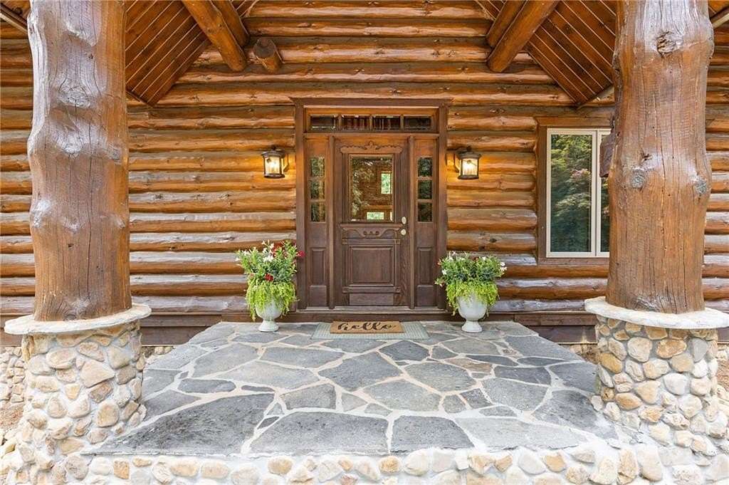 5 Acres of Residential Land with Home for Sale in White City, Georgia