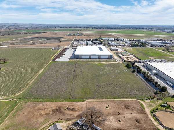 9.88 Acres of Land for Sale in Paso Robles, California
