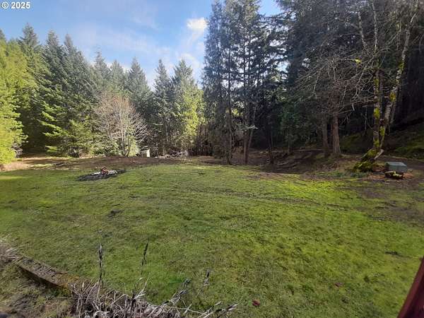 152 Acres of Recreational Land for Sale in Days Creek, Oregon