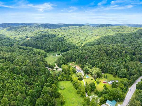 111 Acres of Land for Sale in Mount Vernon, Kentucky