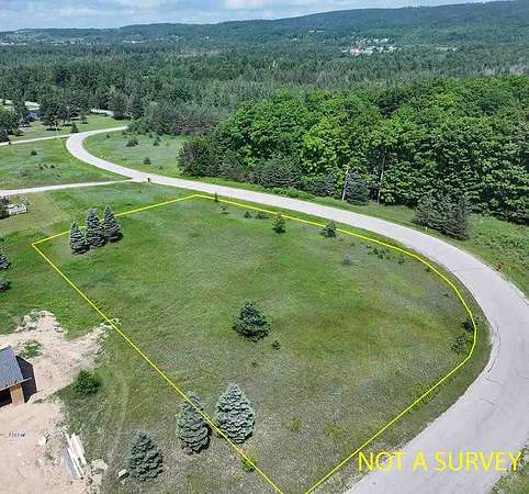 1 Acre of Residential Land for Sale in Petoskey, Michigan