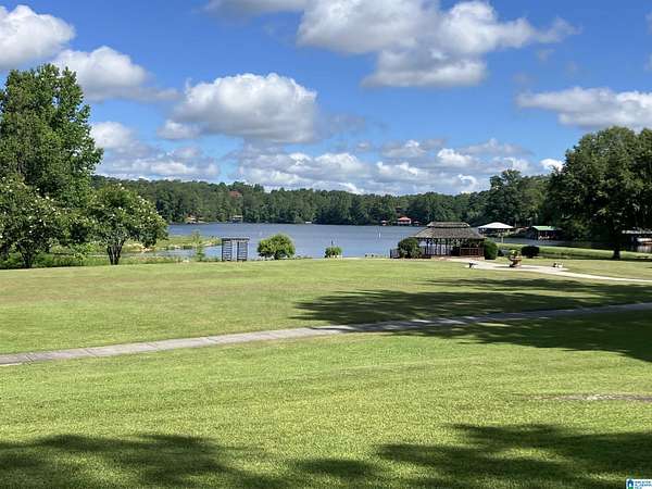 0.75 Acres of Residential Land for Sale in Oneonta, Alabama