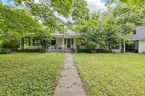 13.7 Acres of Land with Home for Sale in Vassalboro, Maine