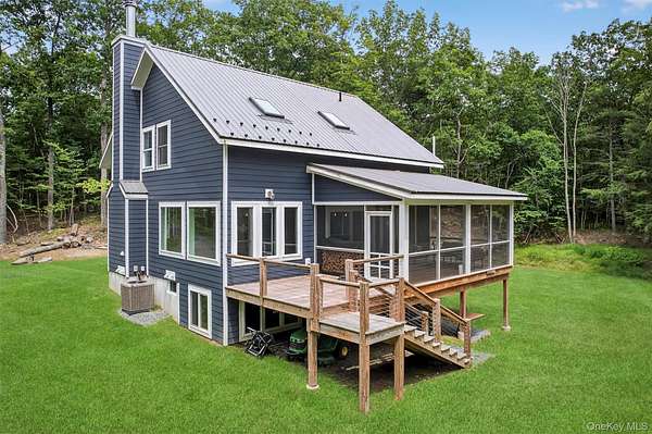 10.5 Acres of Land with Home for Sale in Narrowsburg, New York