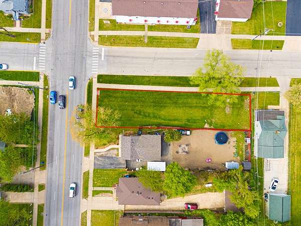 0.18 Acres of Commercial Land for Sale in Aurora, Illinois