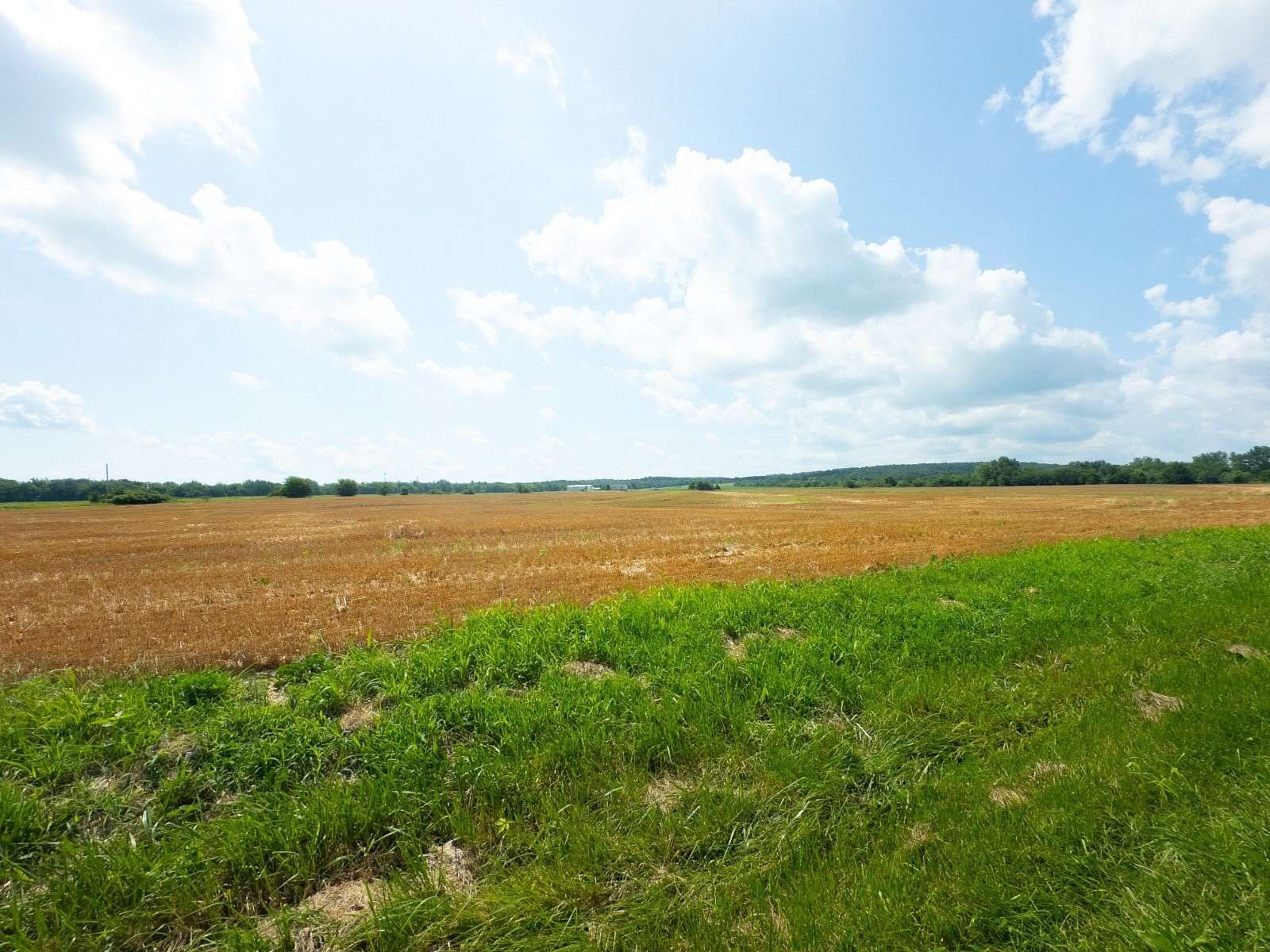 5 Acres of Land for Sale in Chillicothe, Ohio