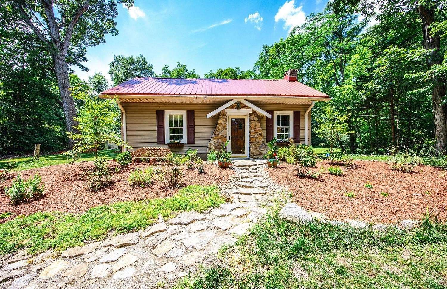 2.16 Acres of Residential Land with Home for Sale in Hanover Township, Ohio