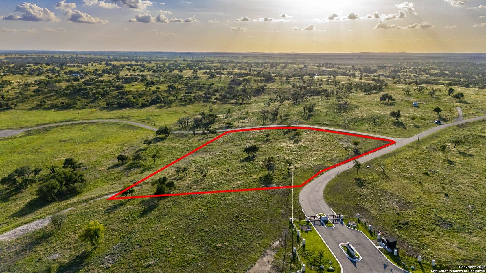3 Acres of Residential Land for Sale in Fredericksburg, Texas