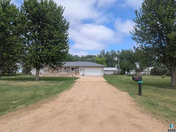 6.3 Acres of Residential Land with Home for Sale in Canton, South Dakota